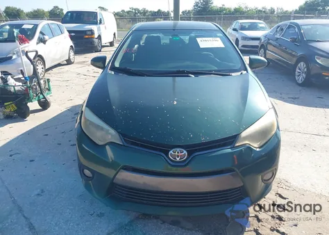 2015 Toyota Corolla Le Plus z USA, uszkodzony, nr VIN 2T1BURHE2FC377154